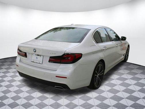 2023 BMW 540 i