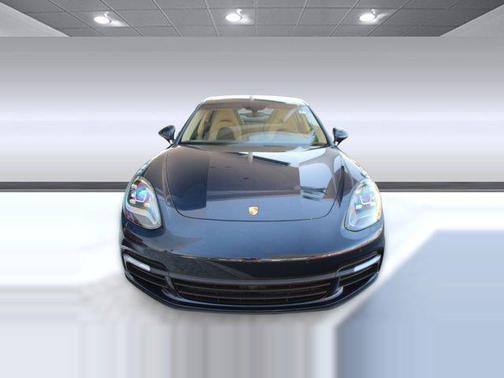 2019 Porsche Panamera 4