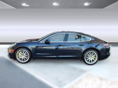 2019 Porsche Panamera 4