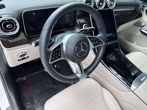 White 2023 Mercedes-Benz GLC 300 Base