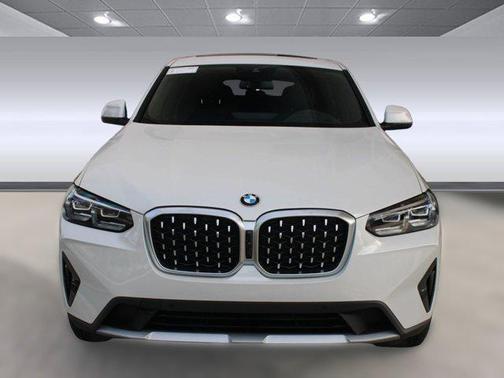 2025 BMW X4 xDrive30i
