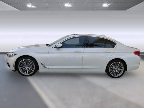 2020 BMW 540 540i
