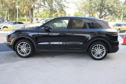 2019 Porsche Cayenne Cayenne