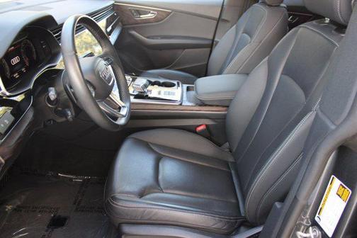 2021 Audi Q8 55 Premium Plus