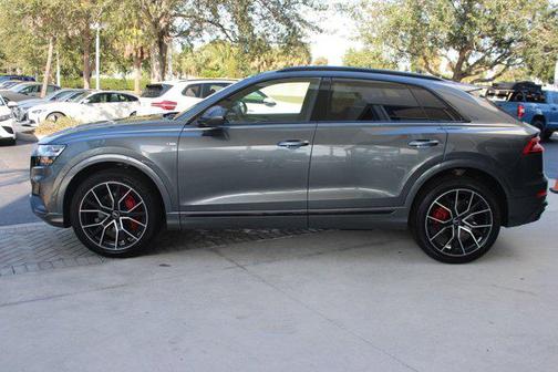 2021 Audi Q8 55 Premium Plus