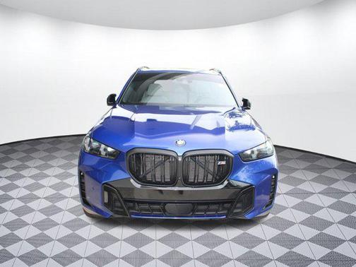 2024 BMW X5 M60i