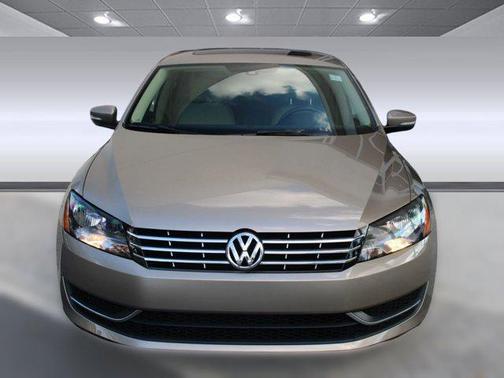 2015 Volkswagen Passat 2.0L TDI DSG SE w/Sunroof