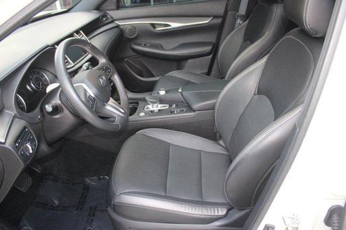 2022 INFINITI QX50 LUXE