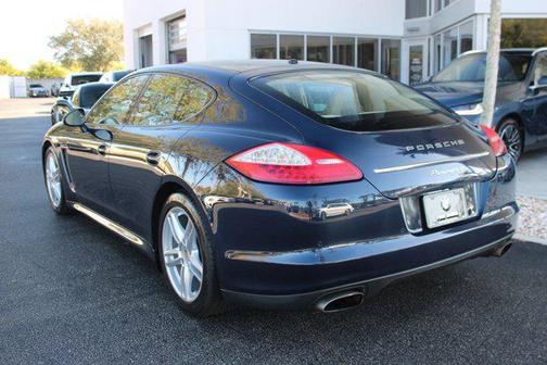 2013 Porsche Panamera 4 Platinum Edition