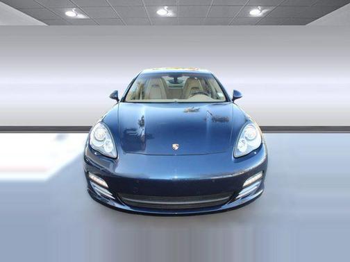 2013 Porsche Panamera 4 Platinum Edition