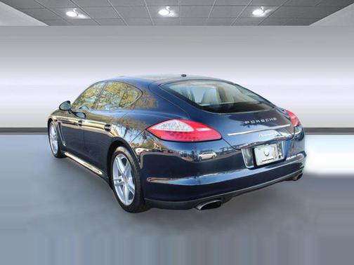 2013 Porsche Panamera 4 Platinum Edition