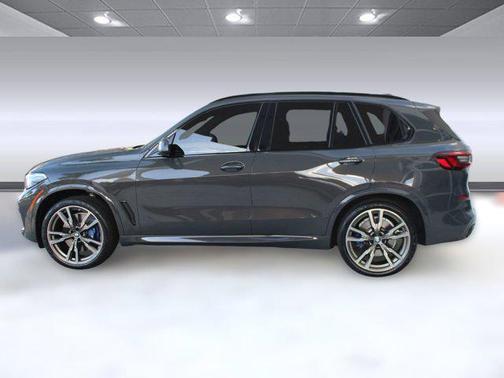 2022 BMW X5 M50i