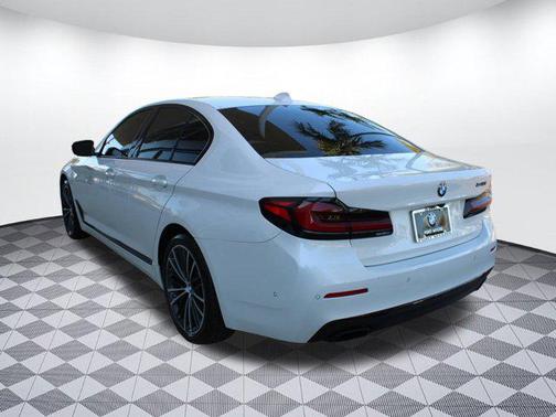 2021 BMW 540 540i