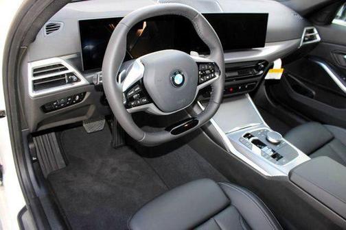 2025 BMW 330 i xDrive