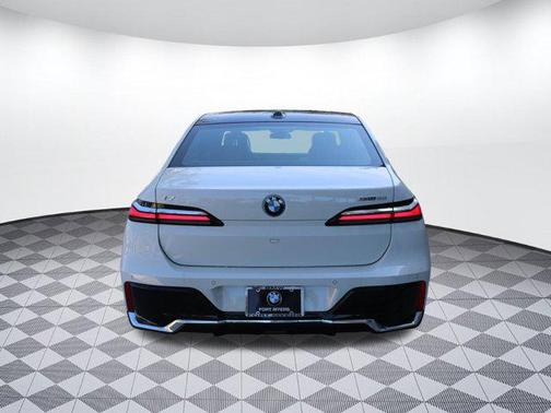 2025 BMW i7 eDrive50