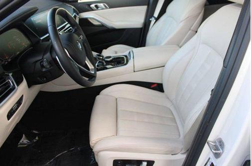 2021 BMW X6 sDrive40i