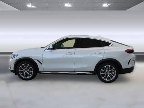 2021 BMW X6 sDrive40i