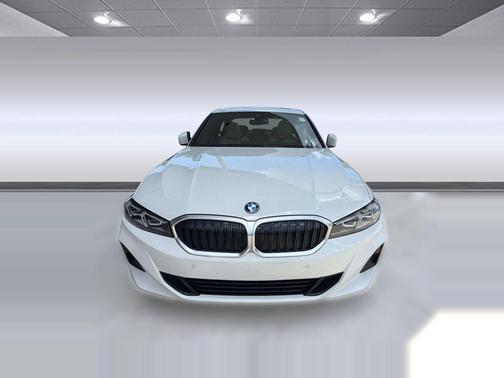 Alpine White 2023 BMW 330e xDrive