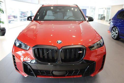 2026 BMW X5 M60i