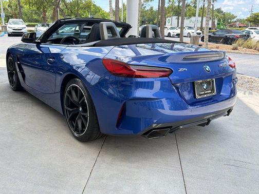 Portimao Blue Metallic 2024 BMW Z4 M40i