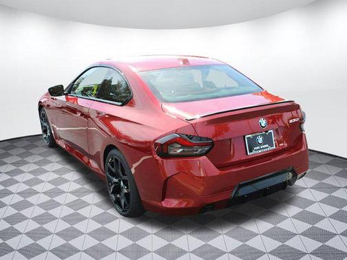 2025 BMW 230 i