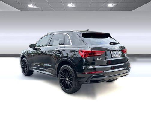 2021 Audi Q3 45 S line Premium