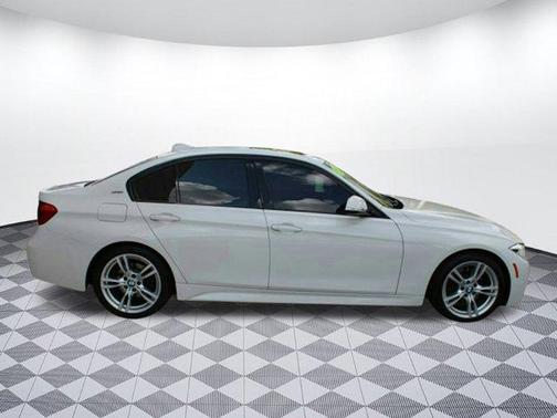 2017 BMW 330e iPerformance