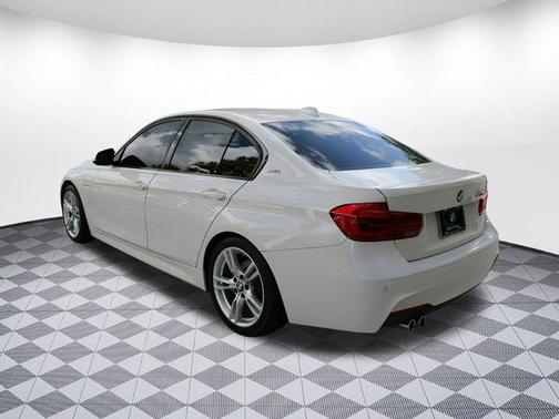 2017 BMW 330e iPerformance