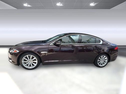 Maroon 2013 Jaguar XF I4 T