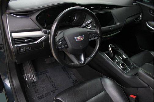 2020 Cadillac XT4 Premium Luxury