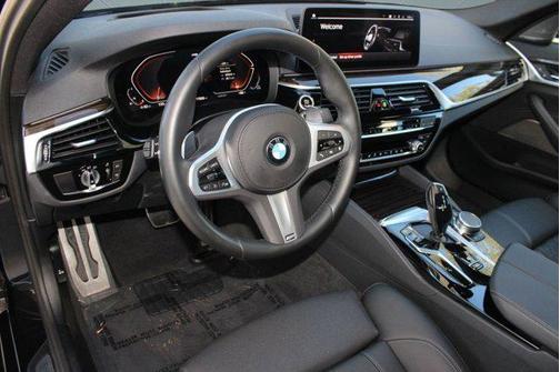 2023 BMW 540 i