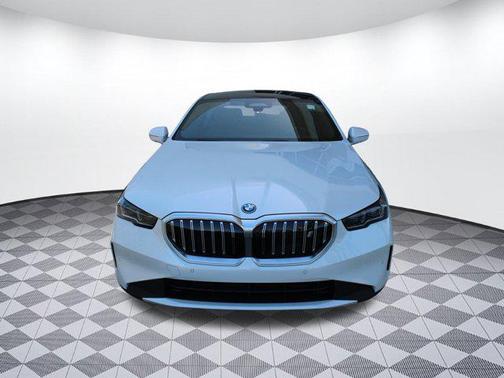 2025 BMW i5 eDrive40