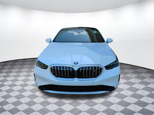 2025 BMW i5 eDrive40