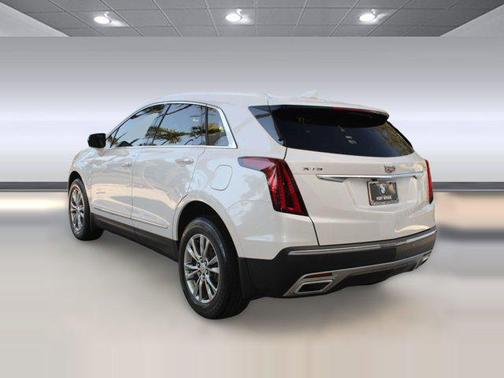 2022 Cadillac XT5 Premium Luxury