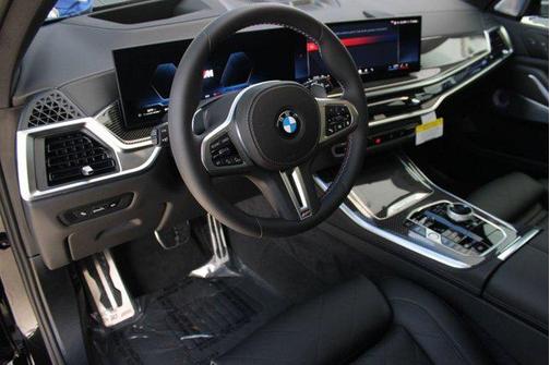 2026 BMW X5 M60i