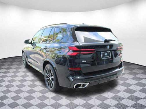 2026 BMW X5 M60i
