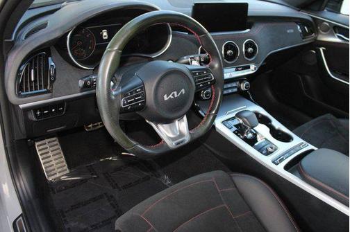 2023 Kia Stinger GT2