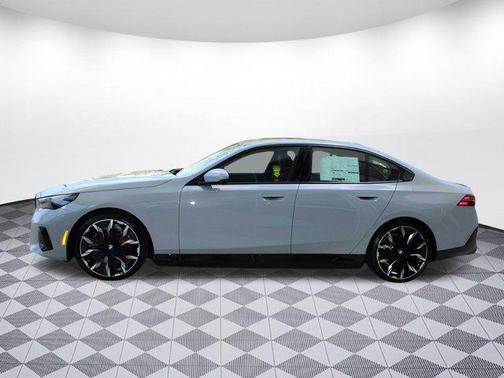 2025 BMW i5 eDrive40