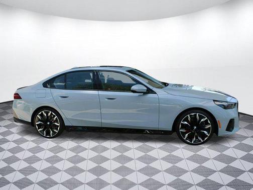 2025 BMW i5 eDrive40