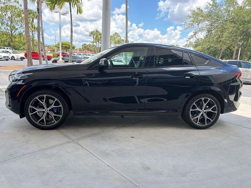 Carbon Black Metallic 2025 BMW X6 xDrive40i