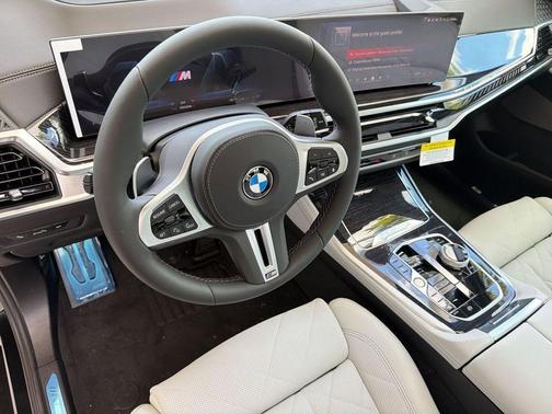 Black Sapphire Metallic 2026 BMW X5 M60i