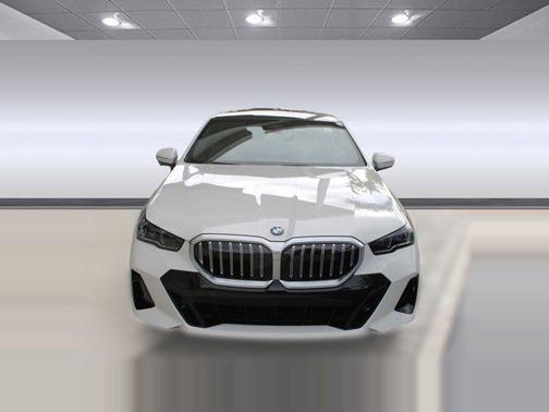 2026 BMW 530 530i