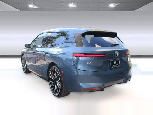 2026 BMW iX xDrive45