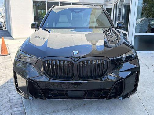 Black Sapphire Metallic 2026 BMW X5 sDrive40i
