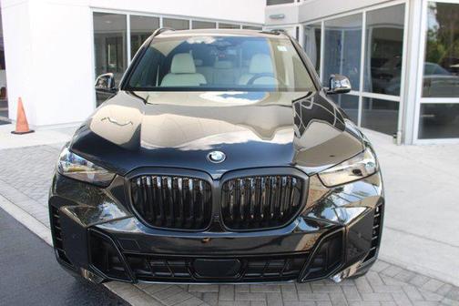 Black Sapphire Metallic 2026 BMW X5 sDrive40i