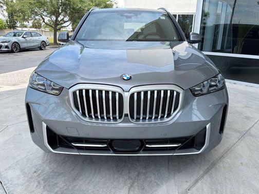 Skyscraper Grey Metallic 2026 BMW X5 sDrive40i