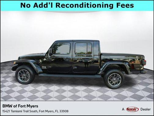 2022 Jeep Gladiator Overland