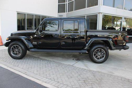 2022 Jeep Gladiator Overland