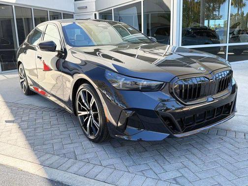 Carbon Black Metallic 2026 BMW 530 530i