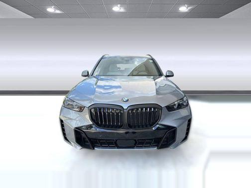 Skyscraper Grey Metallic 2026 BMW X5 xDrive40i